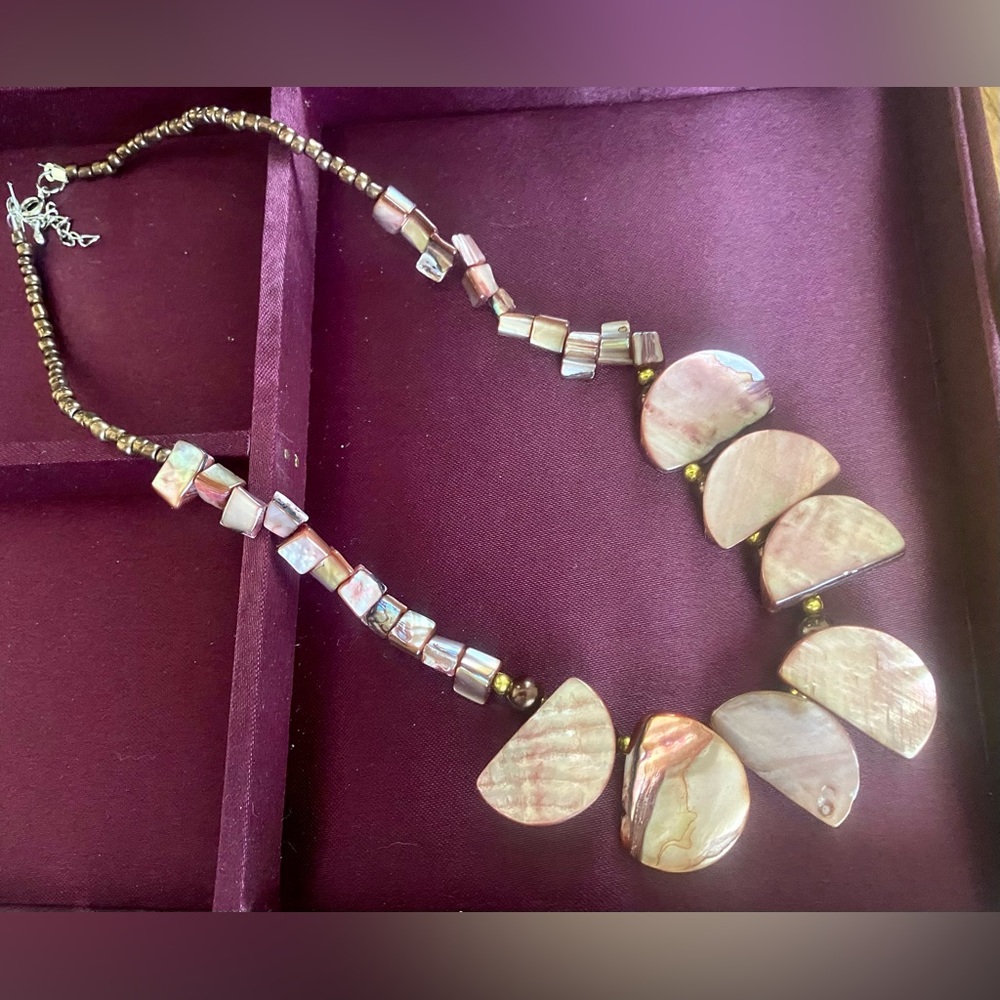Abalone Mauve Necklace & Earring Set